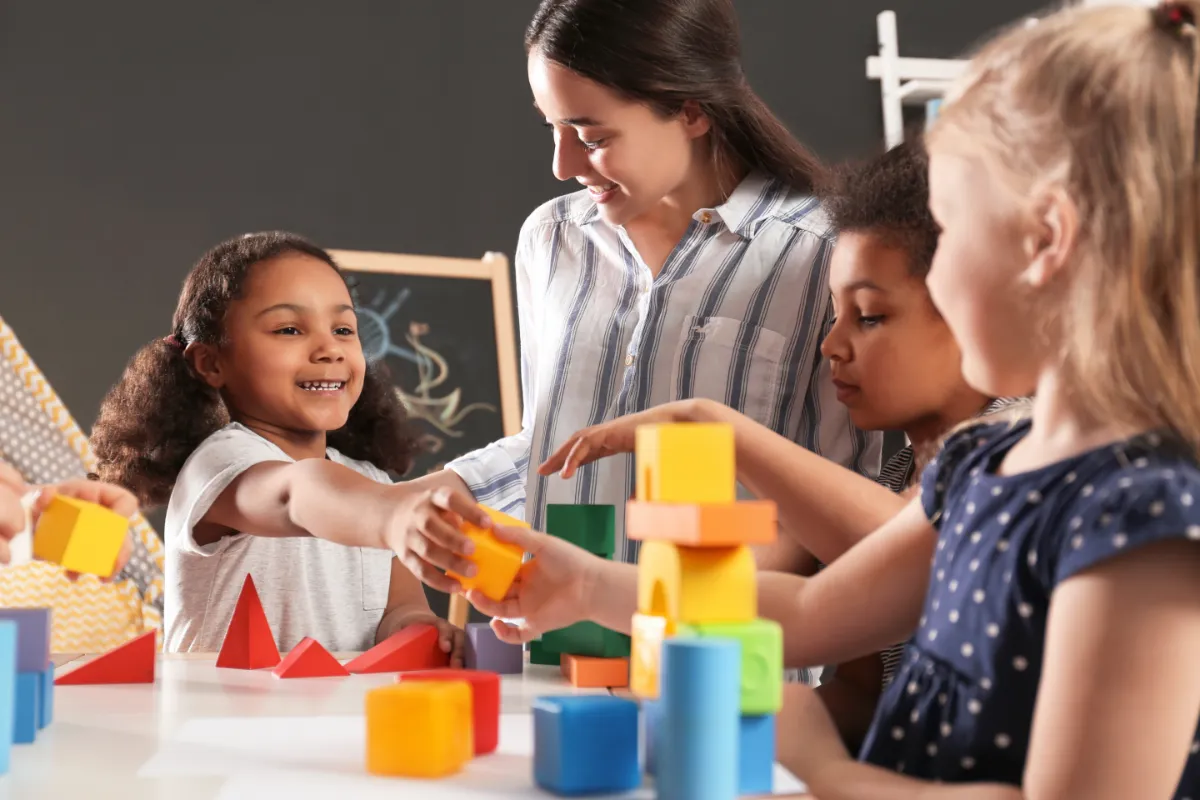 Les jeux de mémoire : comment renforcer les compétences cognitives.